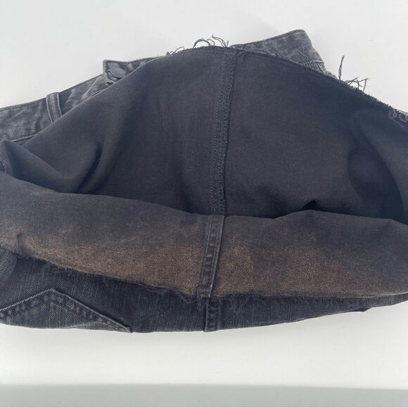 Hollister Ultra High Rise Black Raw Hem Denim Skirt Size 11 (Waist 30”) - Picture 13 of 14